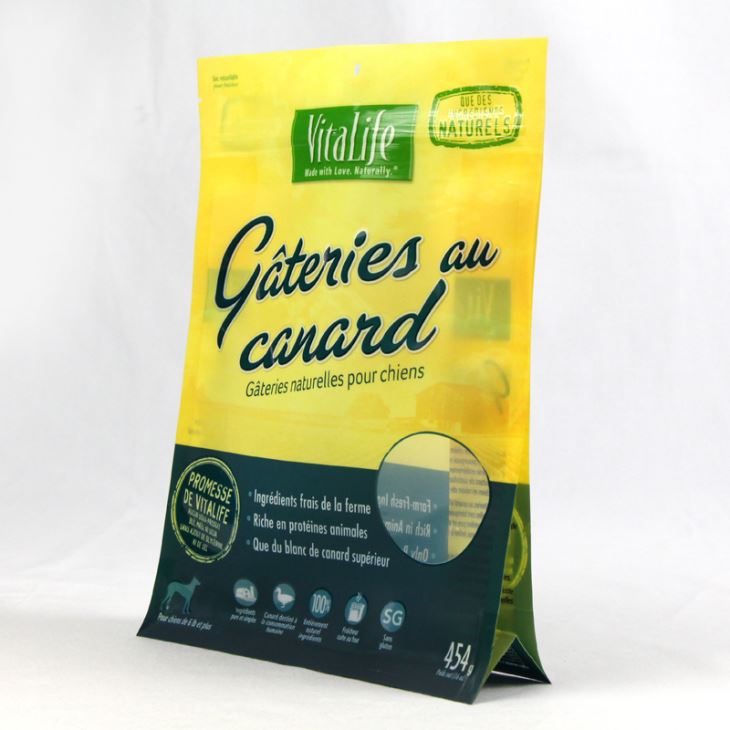 Koiran ruokaa pussi ikkuna