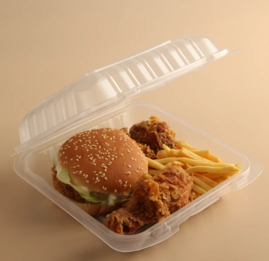 Kertakäyttöinen läpinäkyvä To Go -säiliö, 3 lokeroa